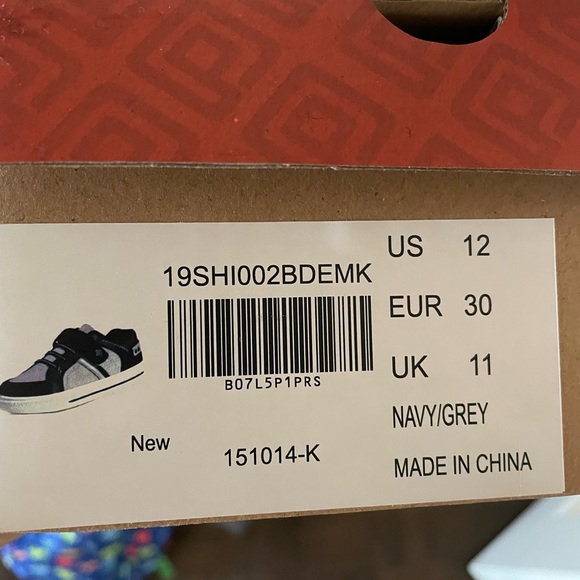 Size 12 shoes - Picture 6 of 6